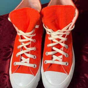 Converse Orange High Tops Sneakers (like new)